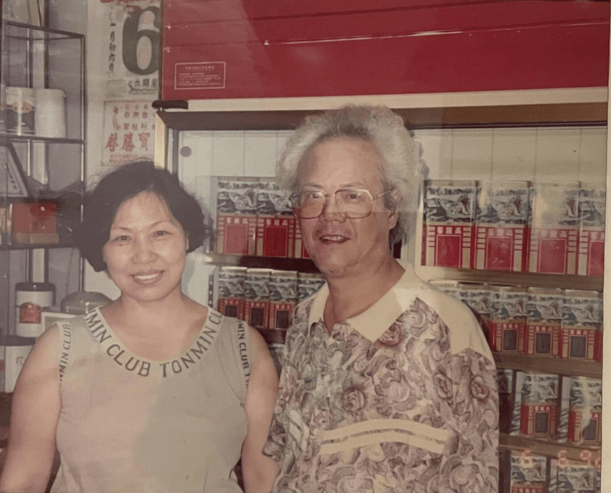 周光茂與周李月雲女士